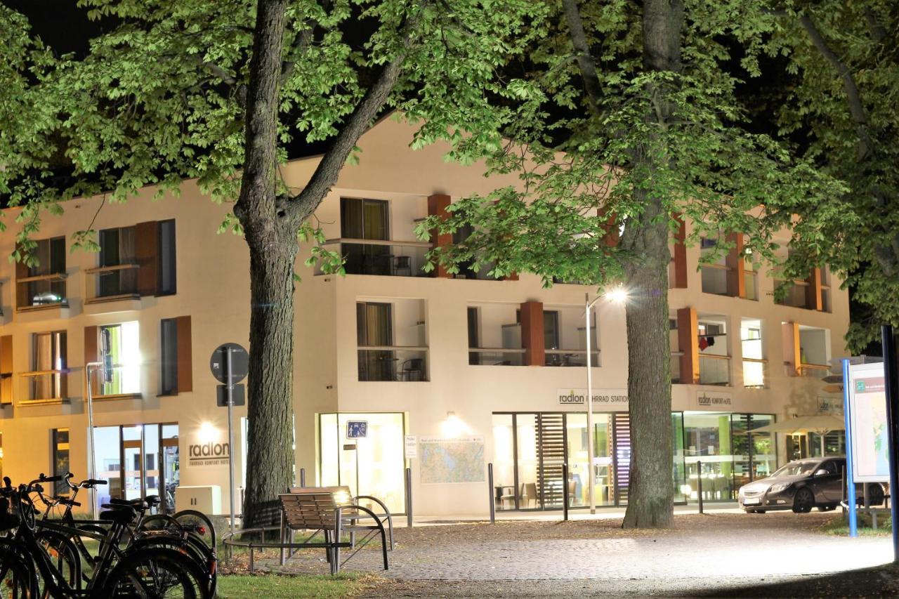 Radlon Fahrrad-Komfort-Hotel Waren  Luaran gambar